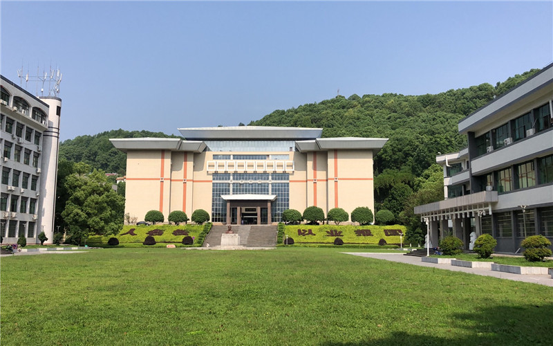 吉首大學圖書館房屋監測項目