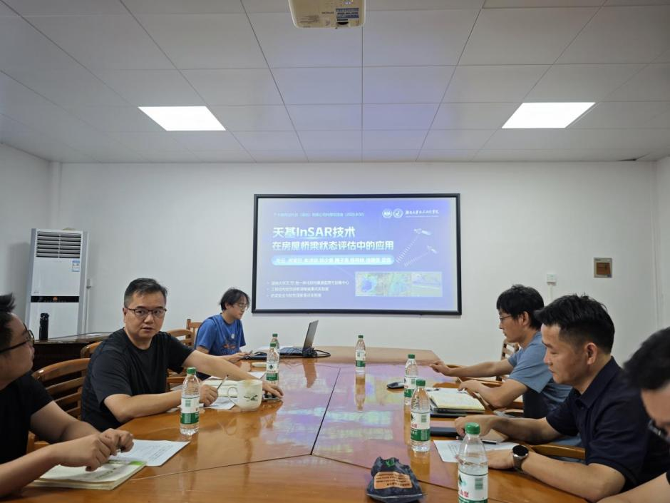 深化產學研融合，共筑安全未來 ——中騰科技與湖南大學天-空-地一體化監測中心成功舉辦技術研發交流會